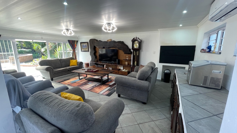 4 Bedroom Property for Sale in Van Der Hoff Park North West